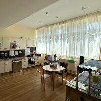 Spezial-Gardinen reduzieren die Hitzelast deutlich